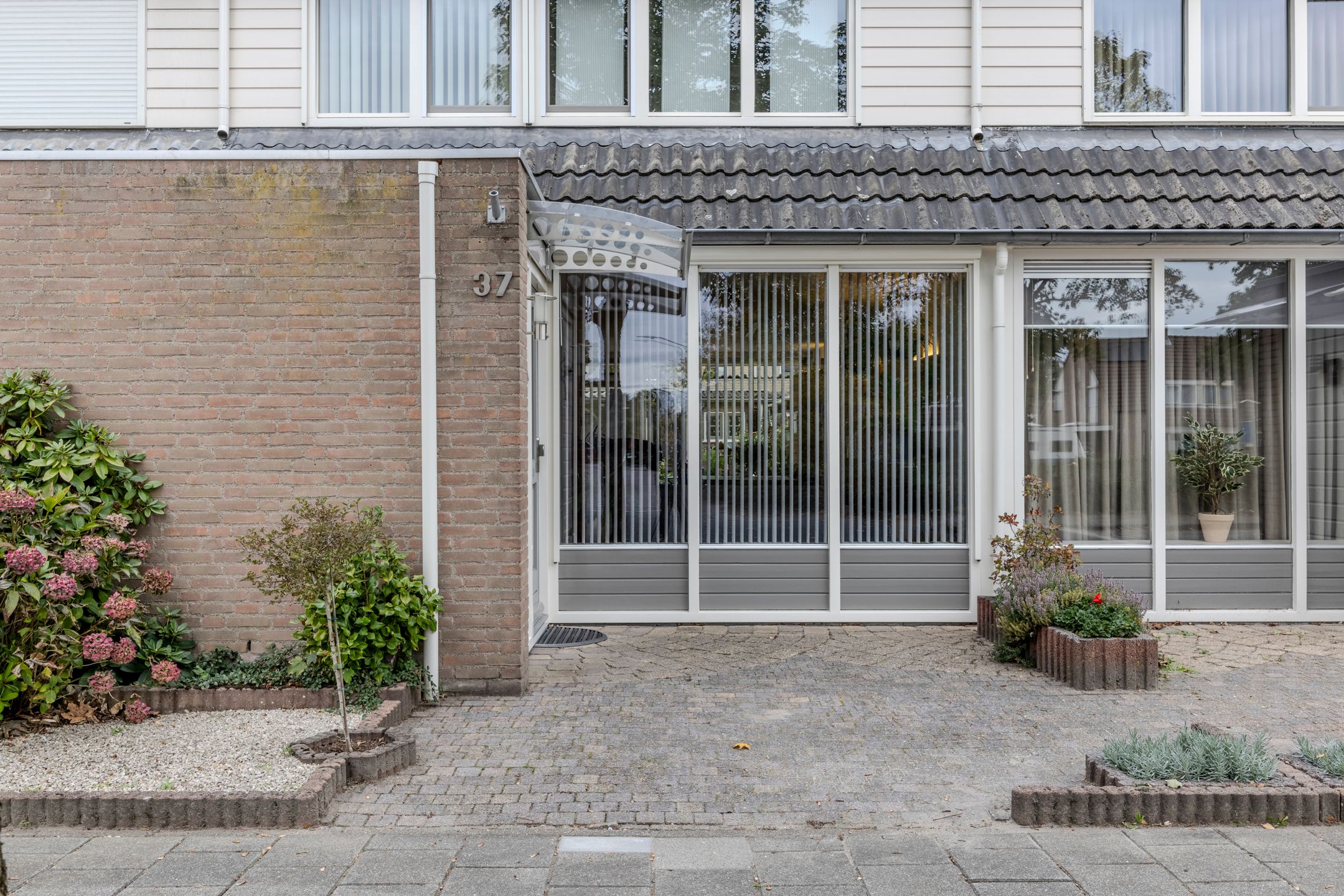 Photo 54 of van Heinsbergstraat 37