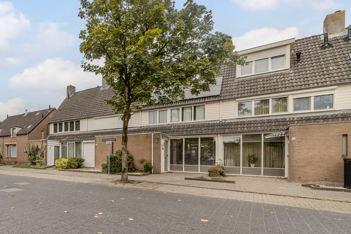 Foto 55 van van Heinsbergstraat 37