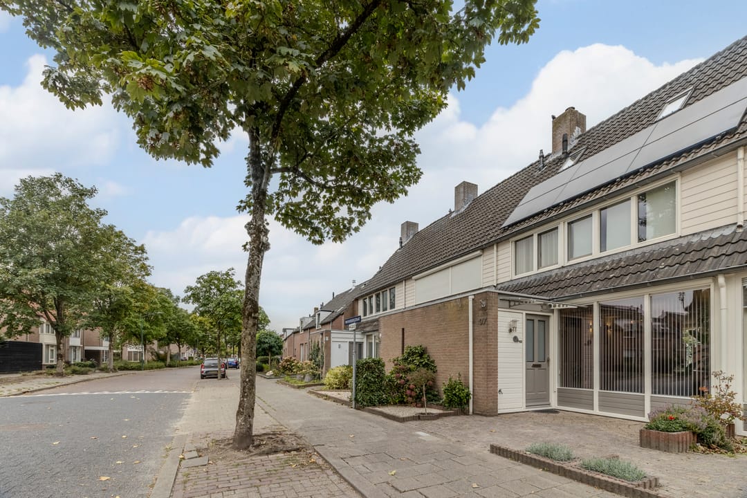 Photo 56 of van Heinsbergstraat 37