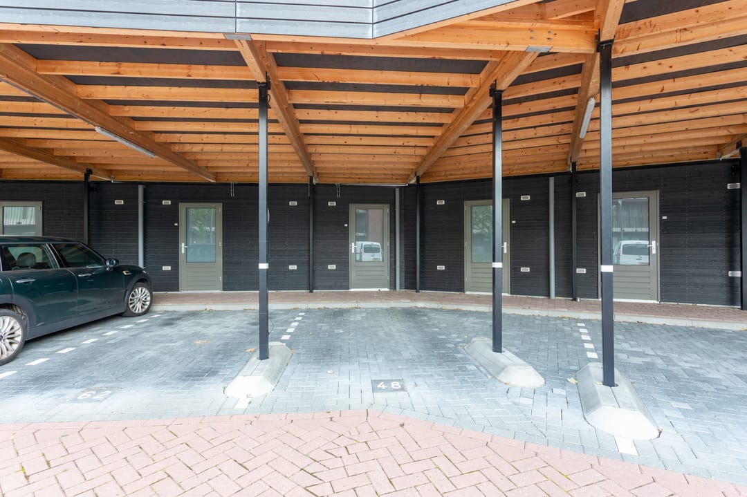 Photo 32 of Vos de Waelstraat 48