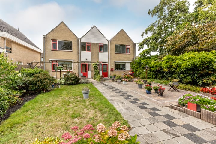 Foto 4 van Julianastraat 4