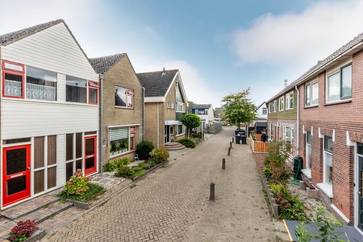 Foto 5 van Julianastraat 4