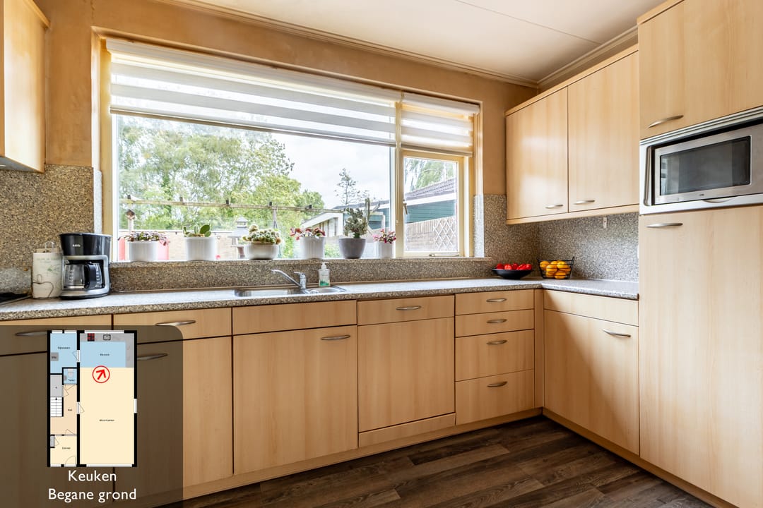 Foto 16 van Julianastraat 4