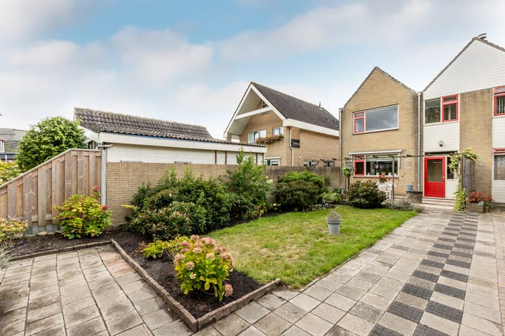 Foto 32 van Julianastraat 4