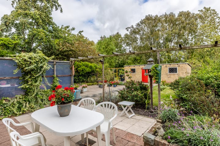 Foto 35 van Julianastraat 4