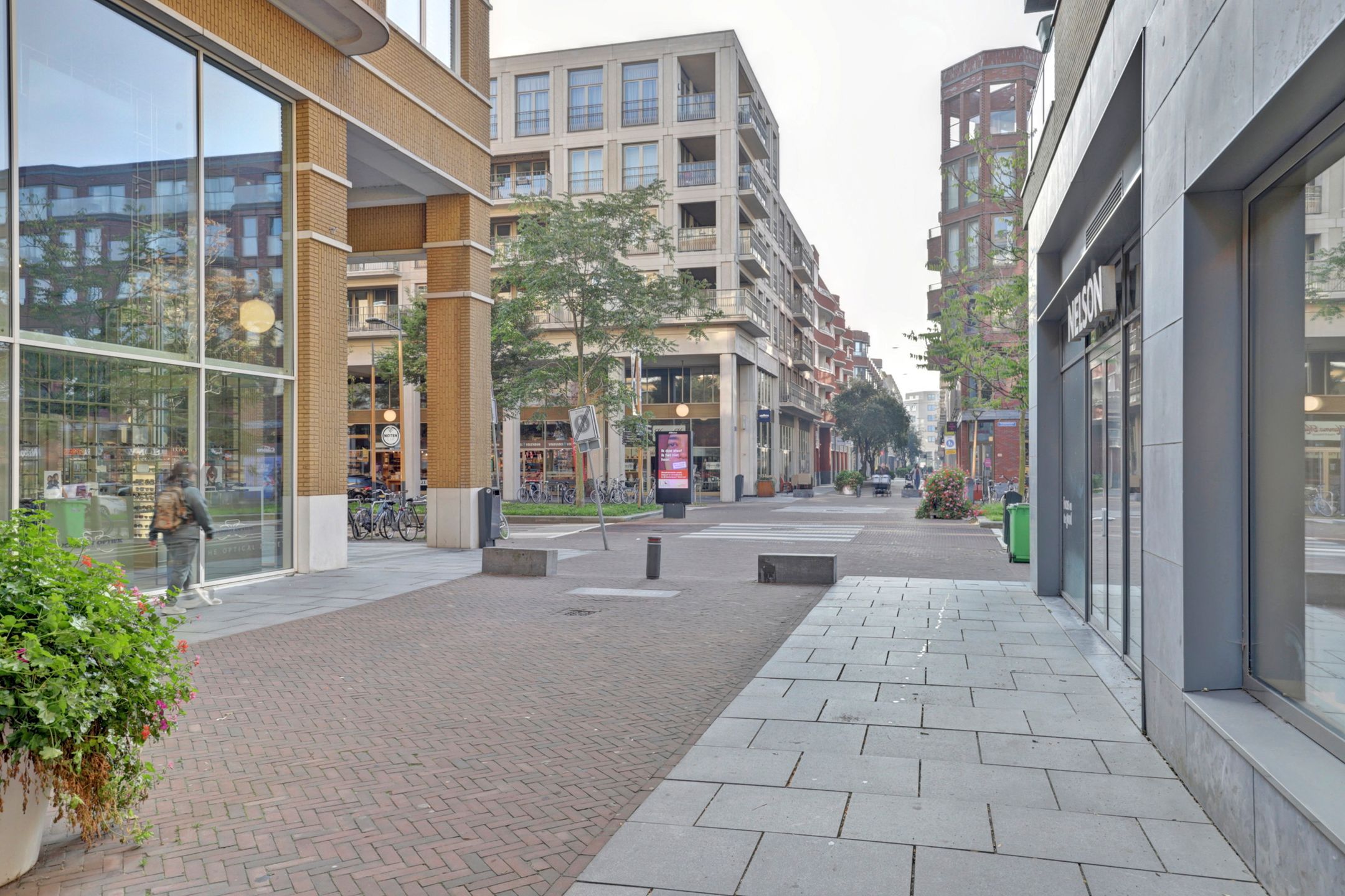 Foto 33 van Londenstraat 70