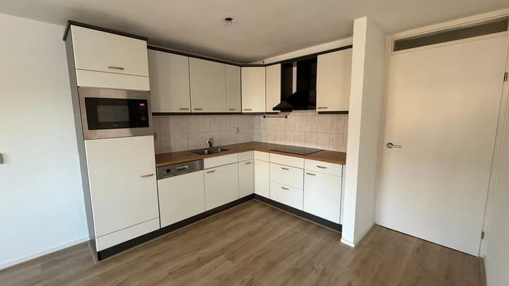 Photo 5 of Harlingerweg 3-B