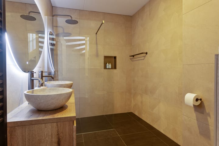 Foto 16 van De Terpen 9