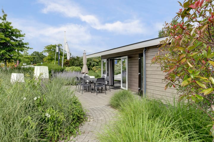 Foto 4 van Zuiderdijk 1-B001