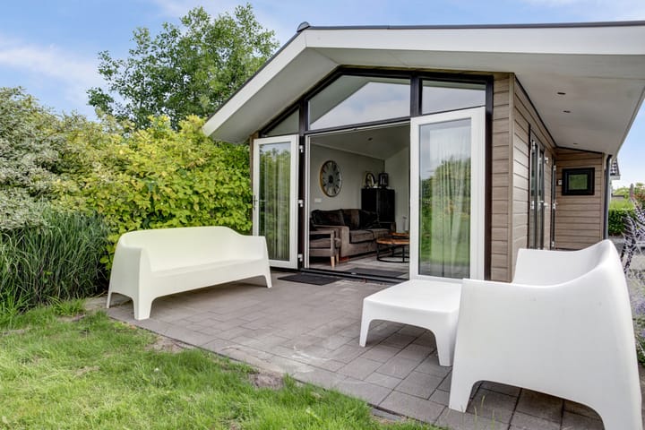 Foto 8 van Zuiderdijk 1-B001