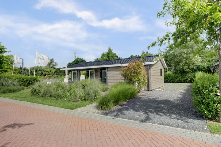 Foto 22 van Zuiderdijk 1-B001