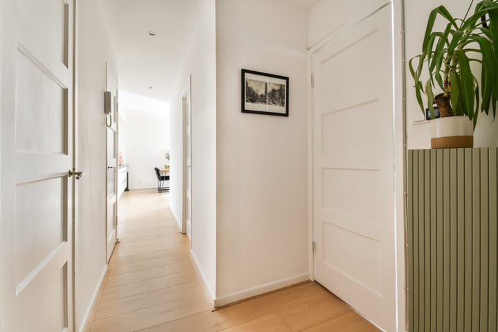 Foto 10 van Adriaan van Bergenstraat 2-3