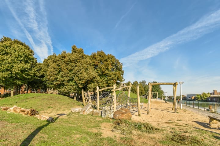 Foto 25 van Adriaan van Bergenstraat 2-3