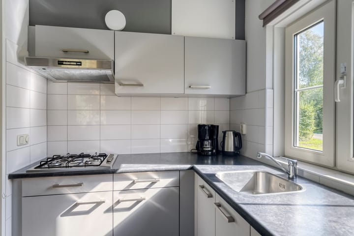 Photo 8 of Binnenweg 12-79