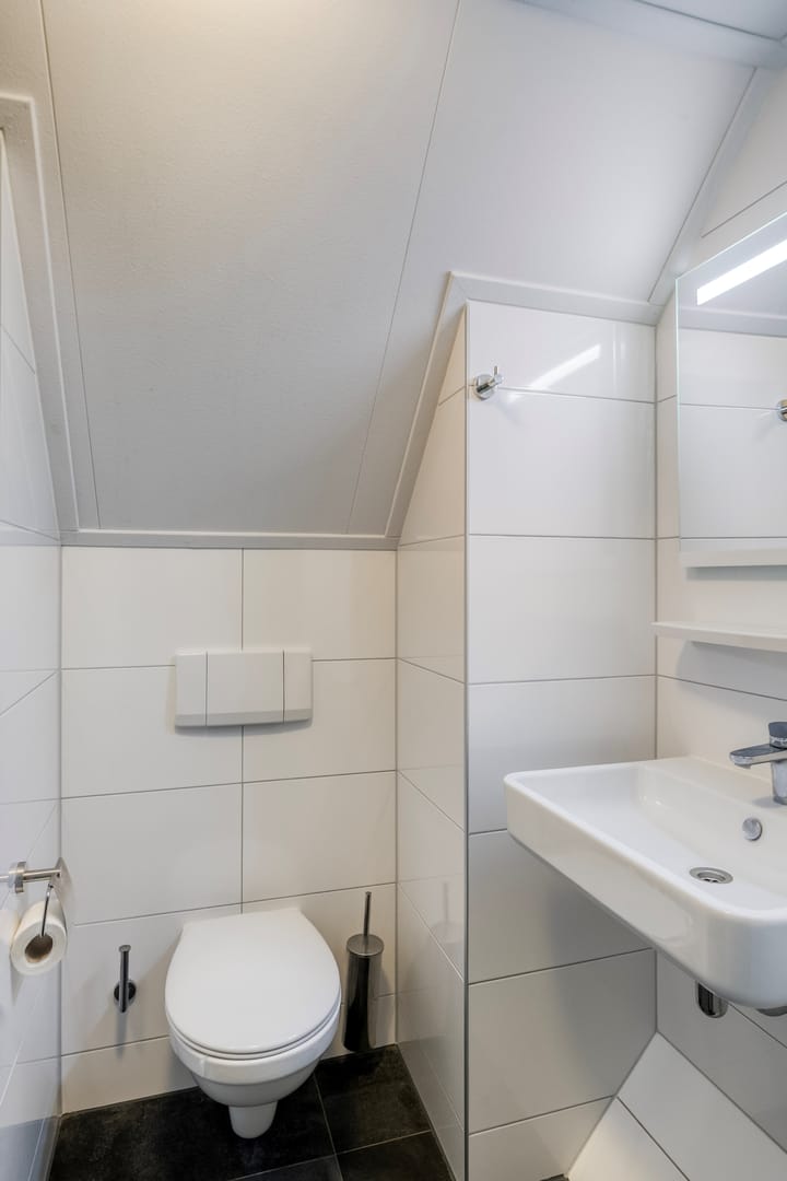 Photo 29 of Binnenweg 12-79