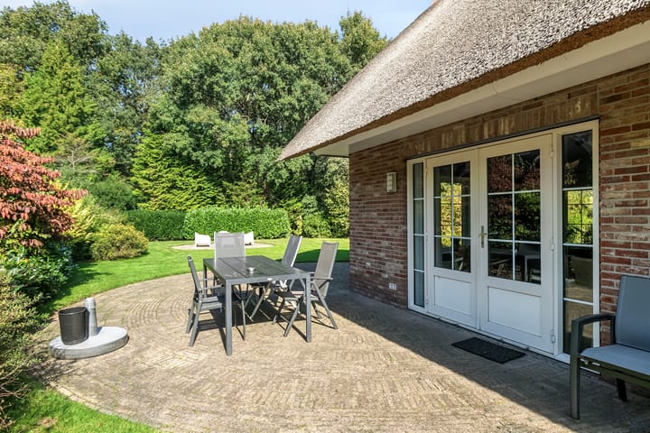 Photo 33 of Binnenweg 12-79