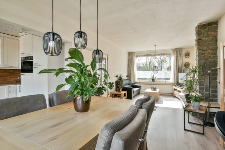 Foto 12 van Stresemannlaan 7