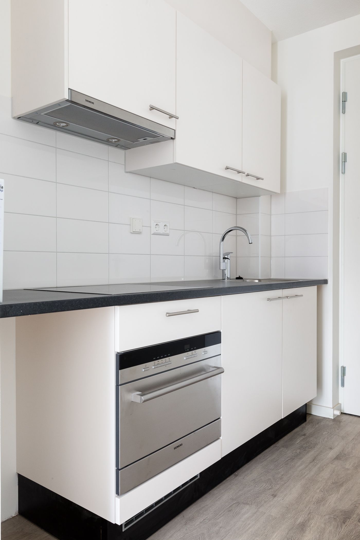 Photo 6 of Rogier van der Weydestraat 6-A2