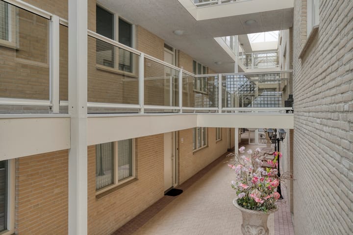 Photo 10 of Waldhoornlaan 39-C