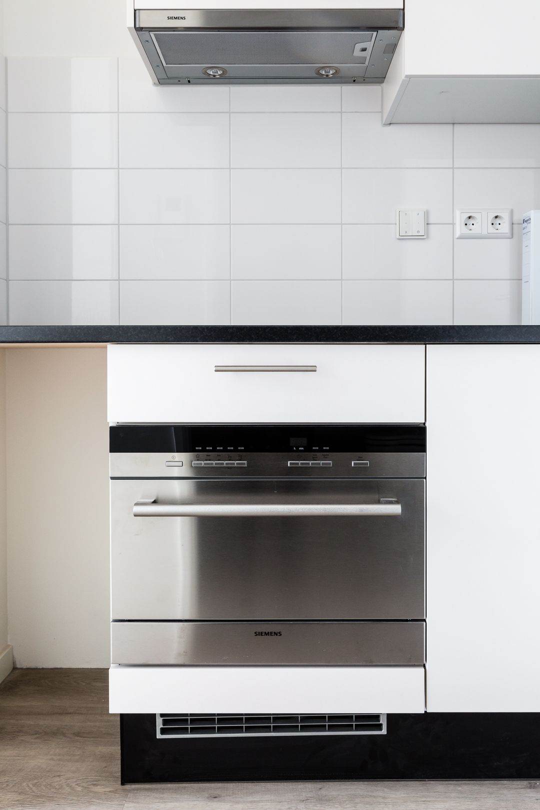 Photo 8 of Rogier van der Weydestraat 6-A2