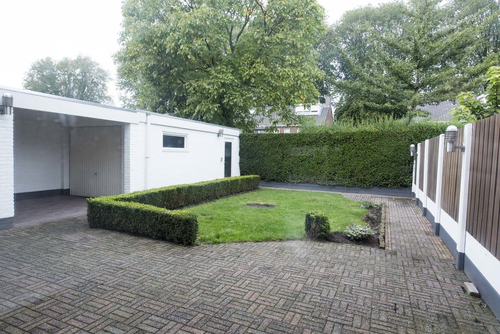 Photo 2 of Van Heukelomstraat 15