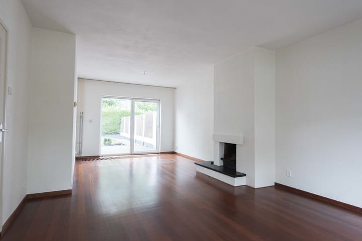 Photo 4 of Van Heukelomstraat 15