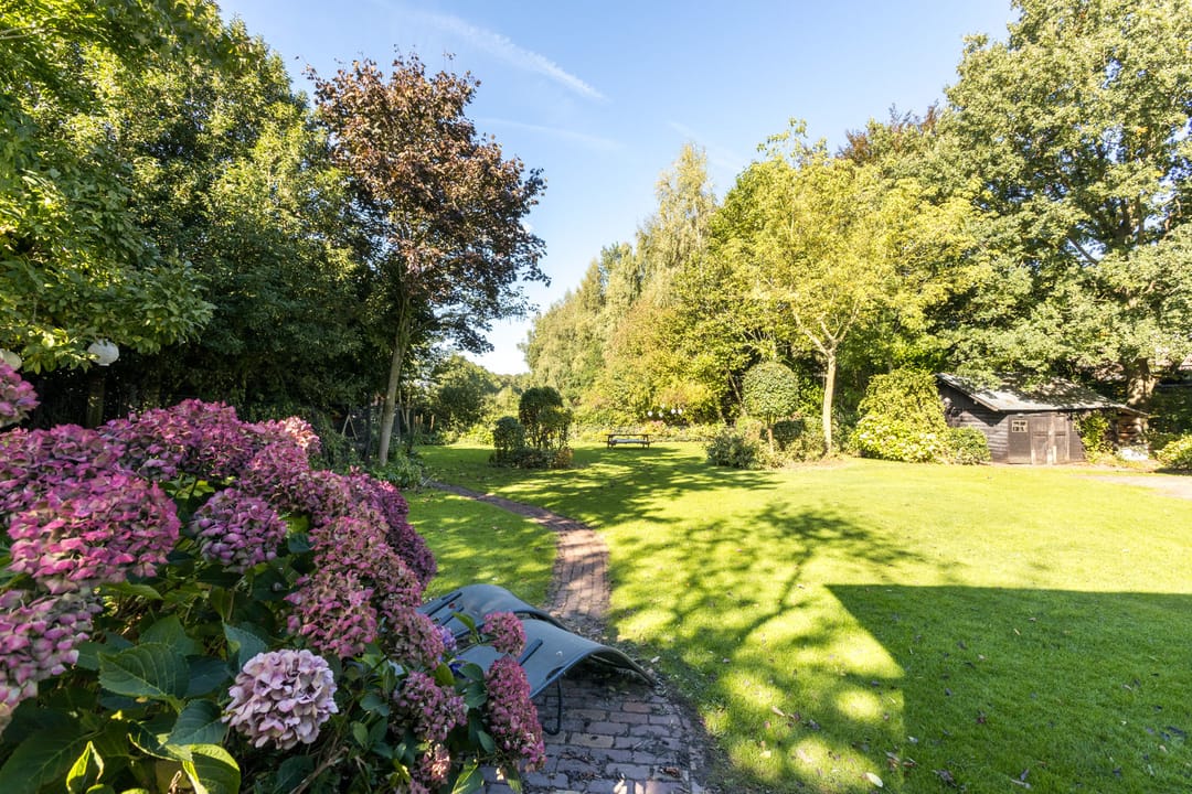 Foto 2 van Den Hulst 88