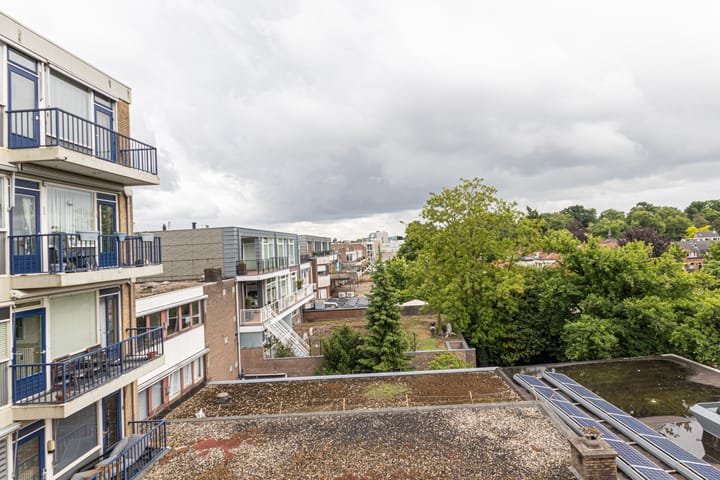 Foto 23 van Montaubanstraat 126