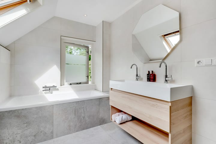 Photo 28 of Julianaweg 34