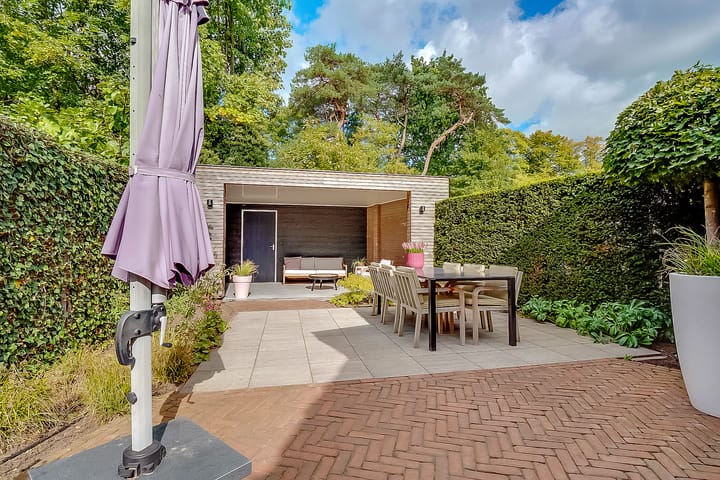 Photo 39 of Julianaweg 34