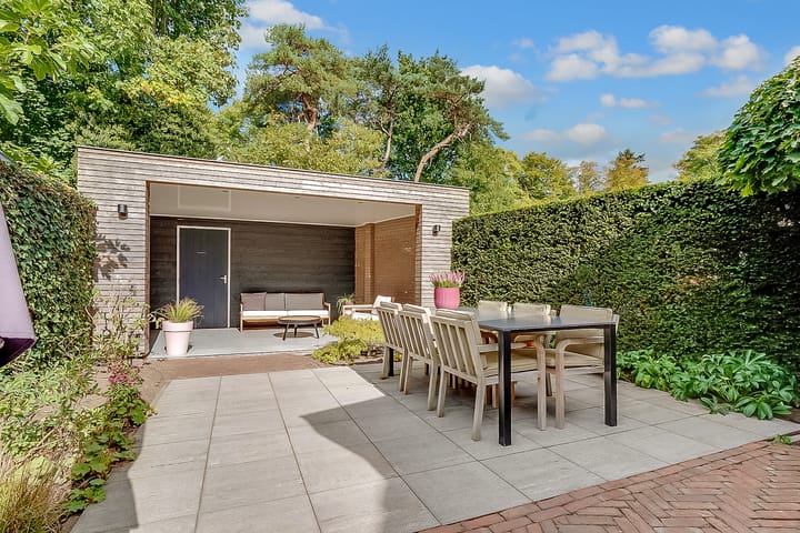 Photo 40 of Julianaweg 34