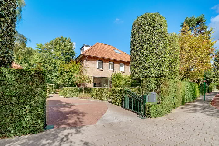 Photo 48 of Julianaweg 34