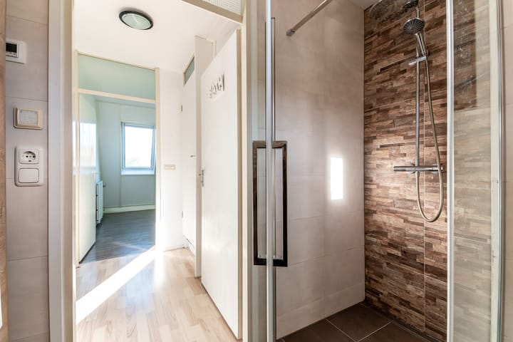 Foto 23 van Rhônestraat 218