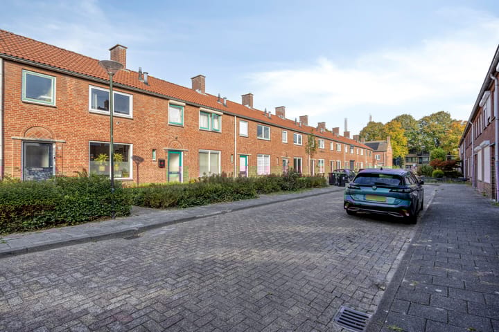 Foto 27 van Pinksterbloemstraat 17