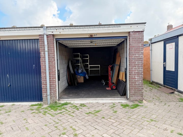 Photo 3 of Jekerstraat 37