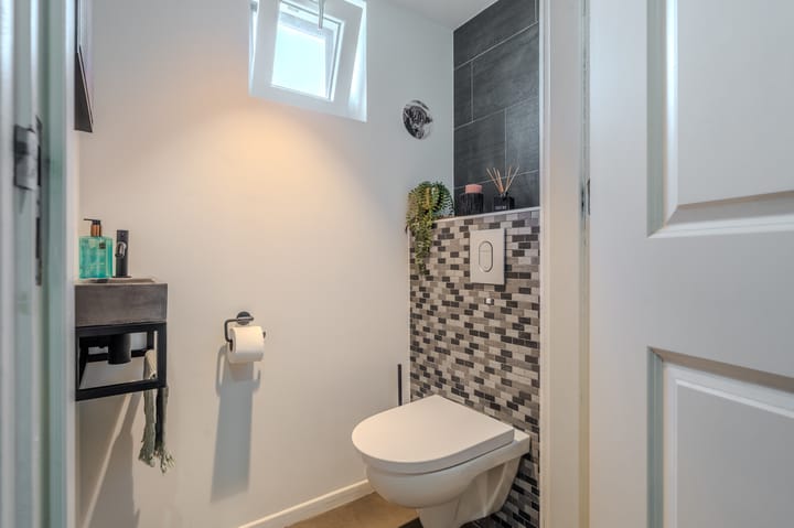 Photo 23 of Oudewerfslaan 32