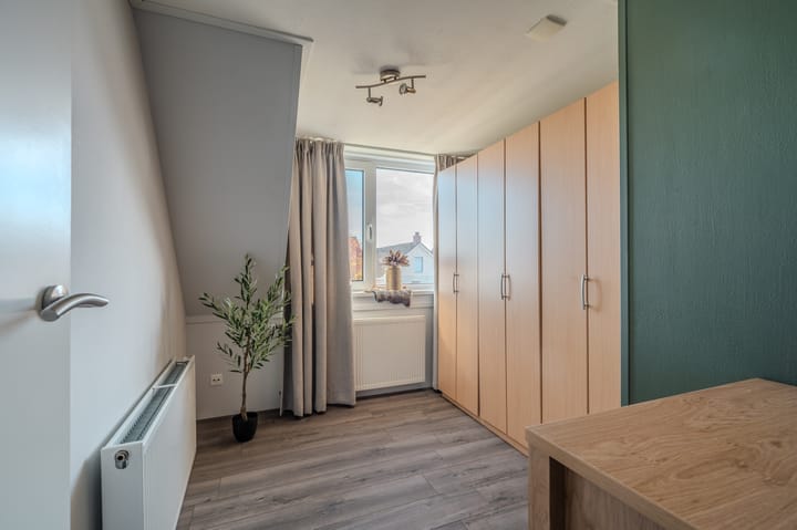 Photo 34 of Oudewerfslaan 32