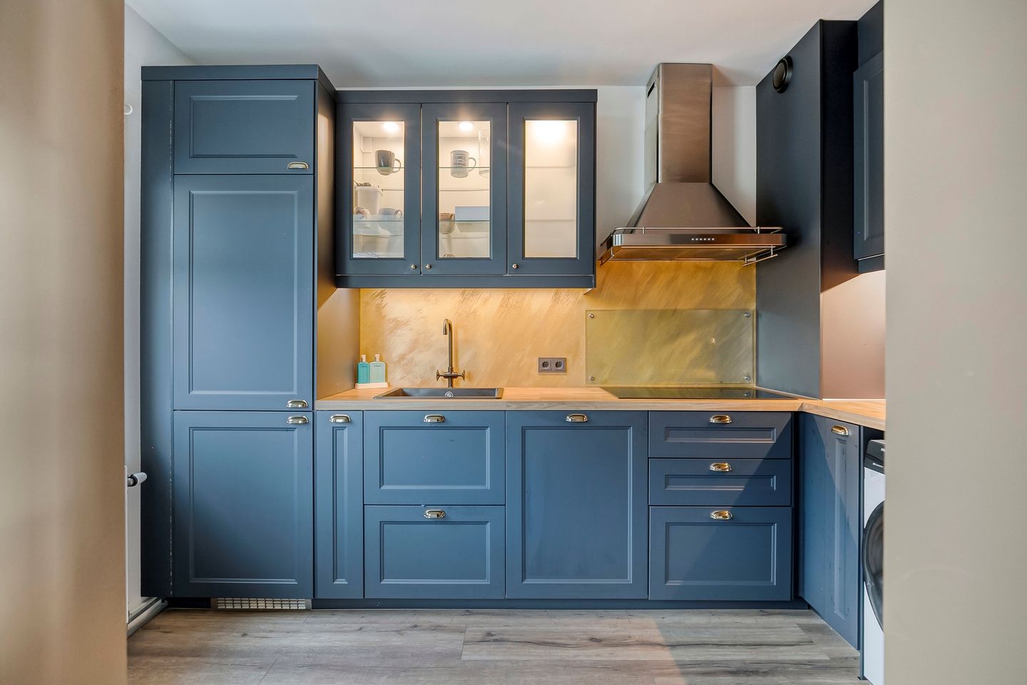 Photo 5 of Admiraal de Ruyterweg 35