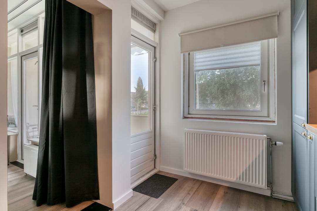 Photo 8 of Admiraal de Ruyterweg 35