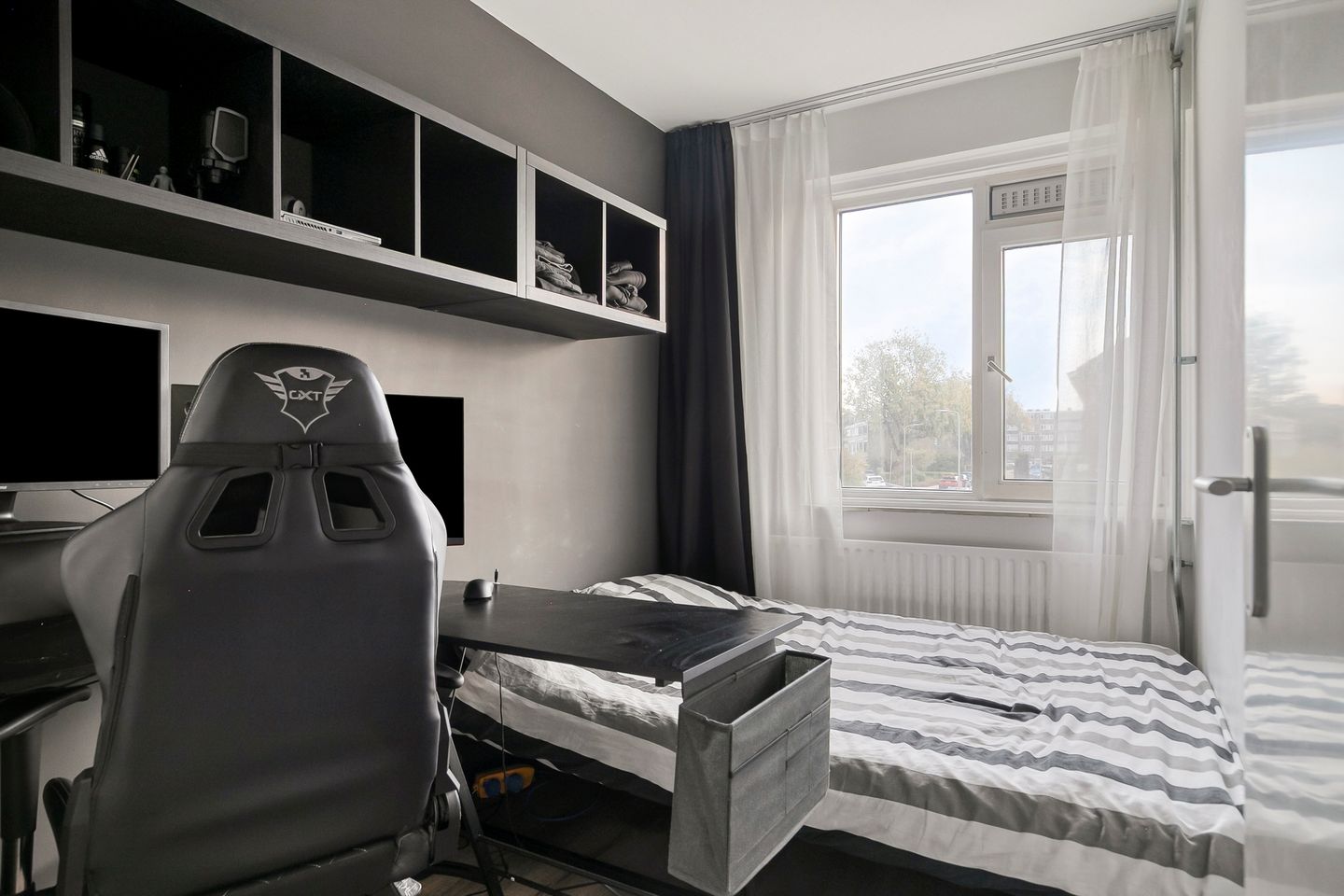 Photo 14 of Admiraal de Ruyterweg 35