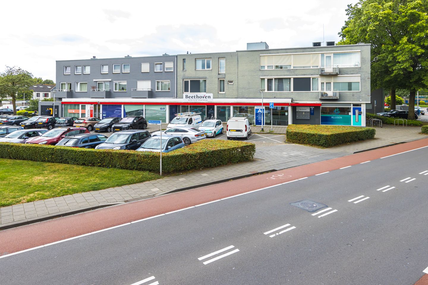 View photo 2 of Beethovenlaan 330-338