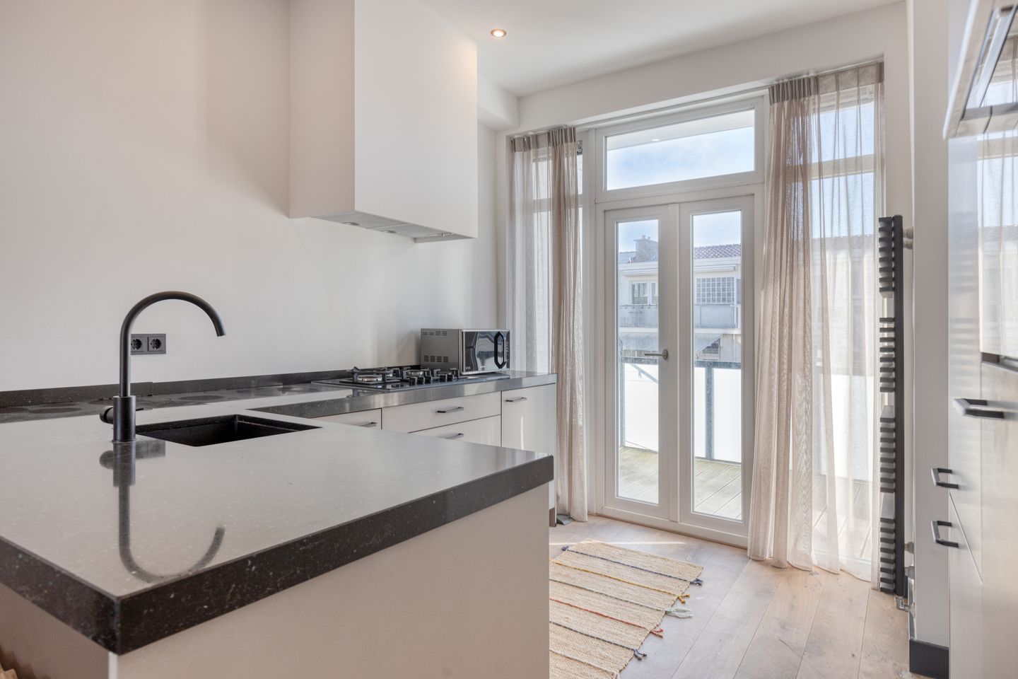 Foto 5 van Westduinweg 74-A