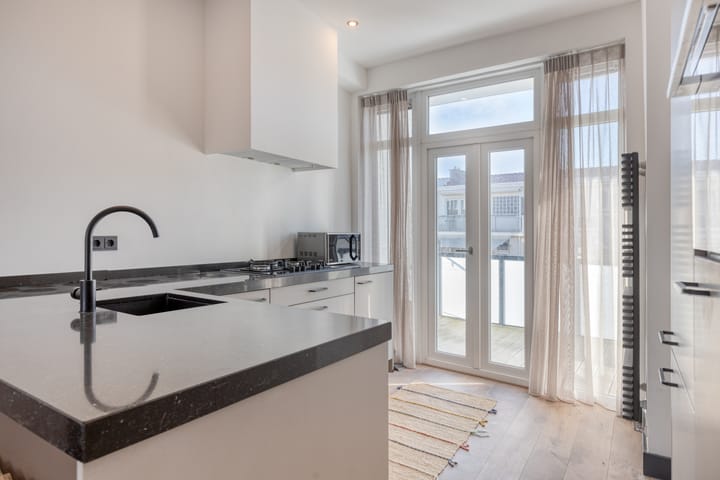 Foto 5 van Westduinweg 74-A