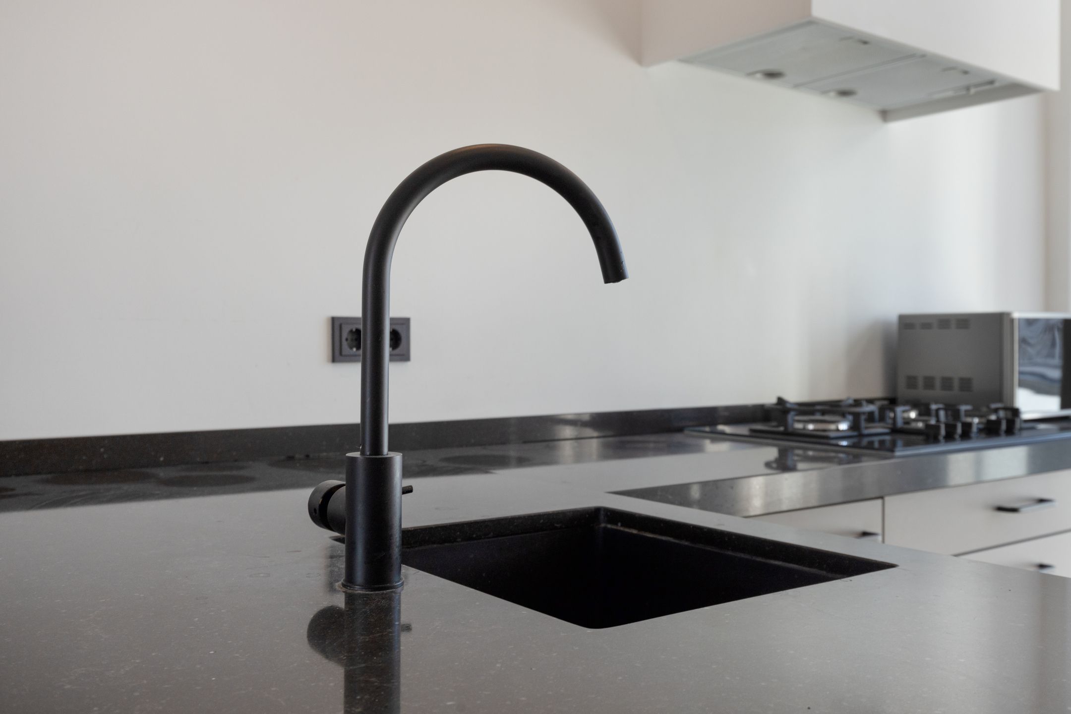 Foto 15 van Westduinweg 74-A