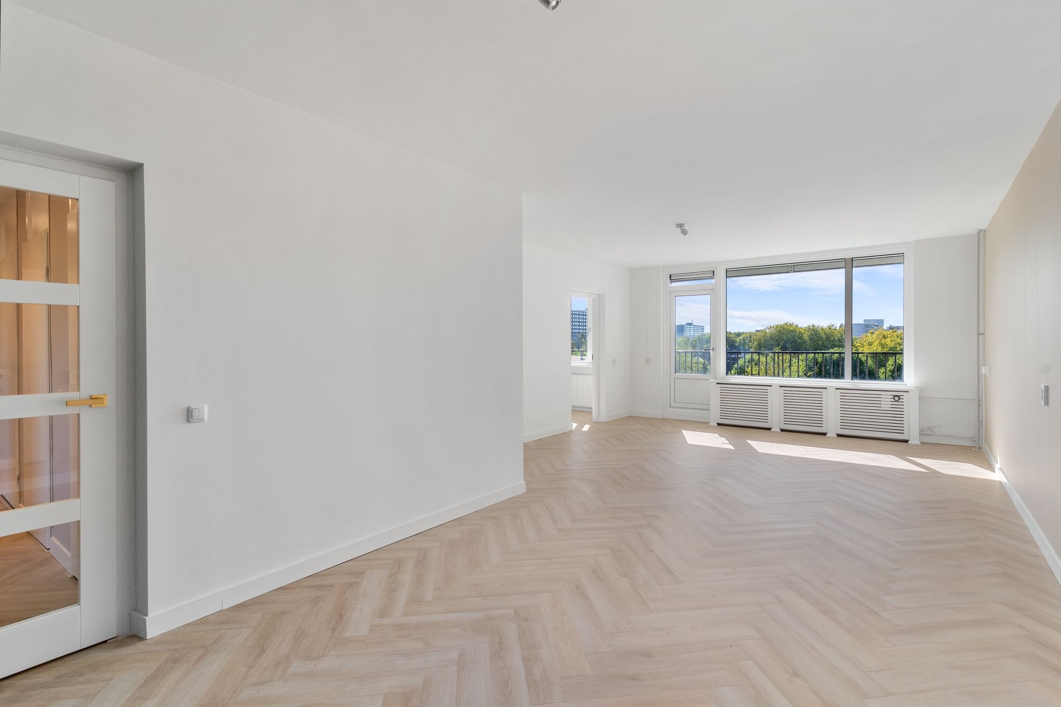 Photo 9 of Hammarskjöldlaan 593