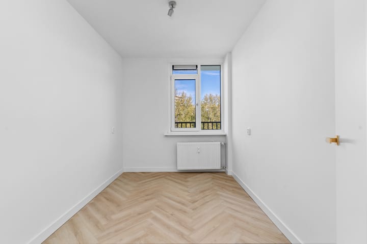 Photo 39 of Hammarskjöldlaan 593