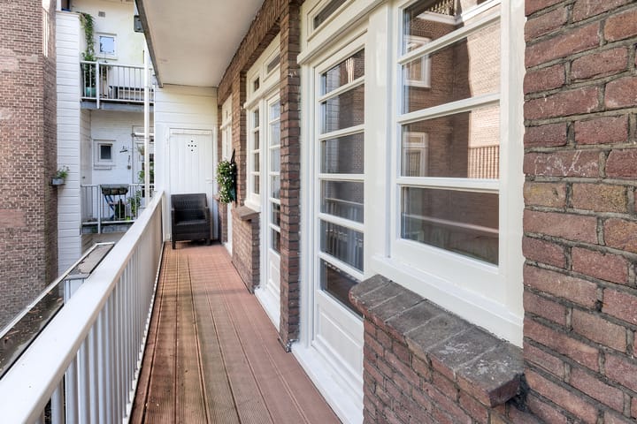 Photo 23 of Gerrit van der Veenstraat 114-1