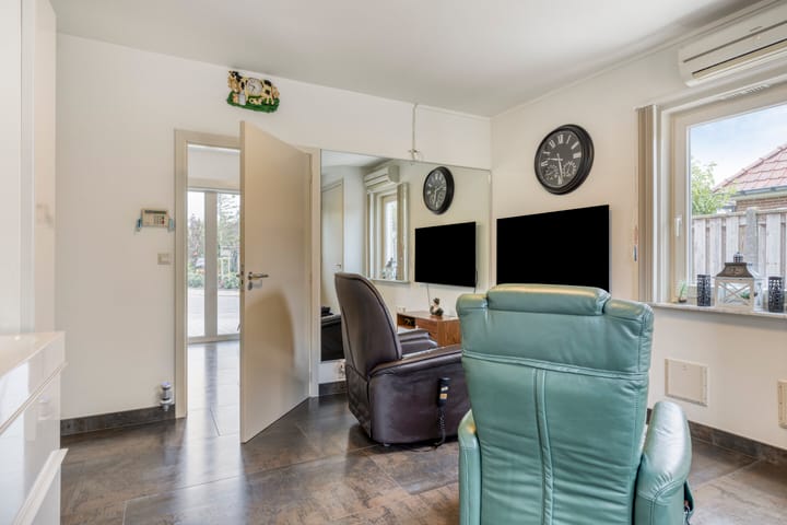 Photo 21 of Hoendervogellaan 15