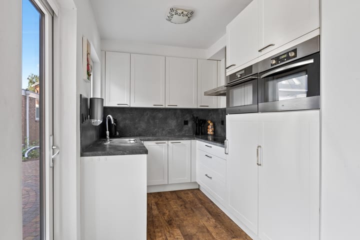 Photo 21 of Meeuwenlaan 5