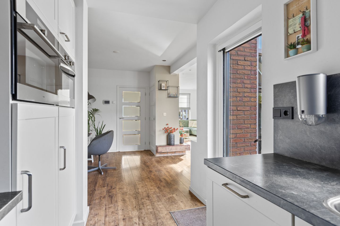 Foto 25 van Meeuwenlaan 5